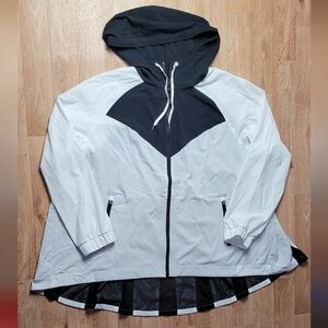 Livi Active White Lightweight Fullzip Hoodie Size 26